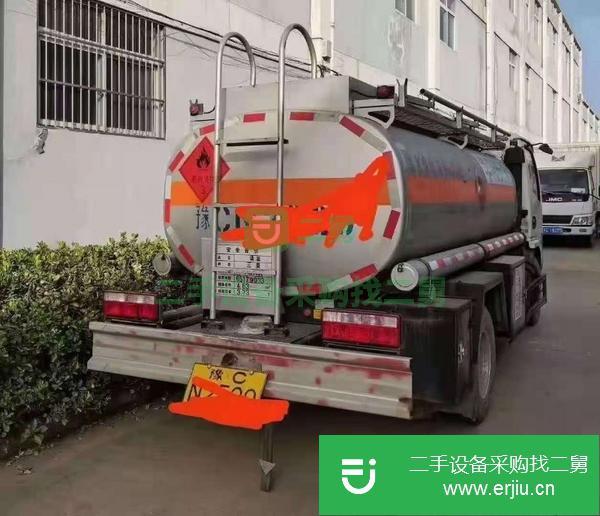 河南出售二手5噸油罐車手續齊全跑了3萬公里