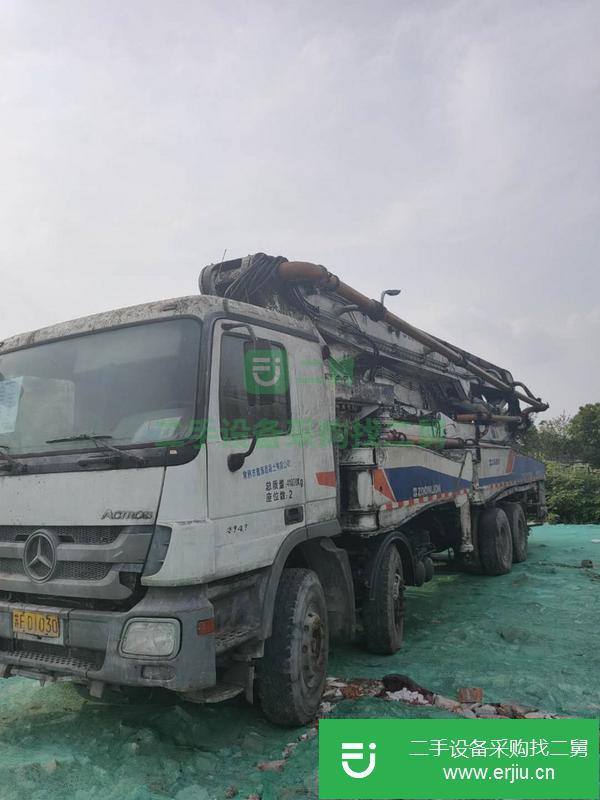 江蘇出售二手中聯52米擺腿泵車手續齊全