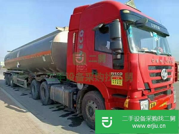 內蒙古出售二手16年3月紅巖杰獅390馬力國四油罐車