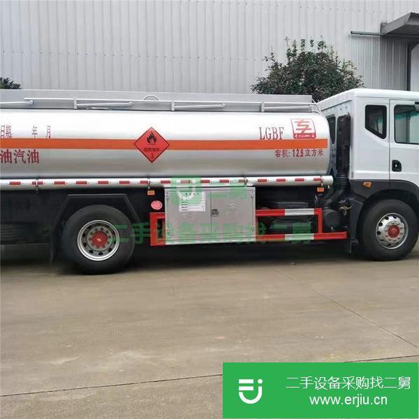 山東出售二手東風油罐車康機180馬力檔變速箱包上戶可分期付款