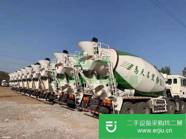 浙江出售二手輕量化豪沃大12方攪拌車
