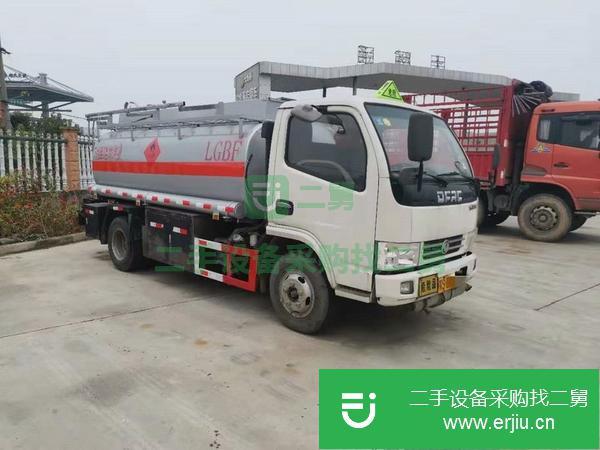 湖北出售二手5噸油罐車朝柴102馬力