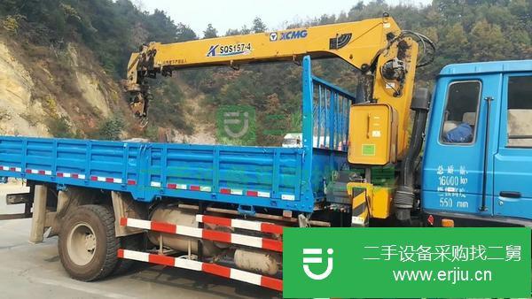 廣東出售徐工6.3噸吊車，4節臂11.8米、玉柴六缸180、法斯特箱、153底盤、6米貨箱。