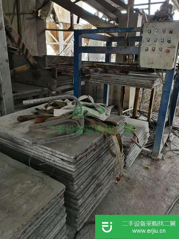 山東出售二手群峰10型制磚機
