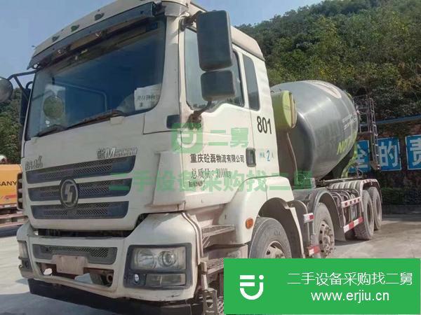 廣西出售二手10方德龍攪拌車。中聯(lián)上裝,濰柴發(fā)動機，車況精品