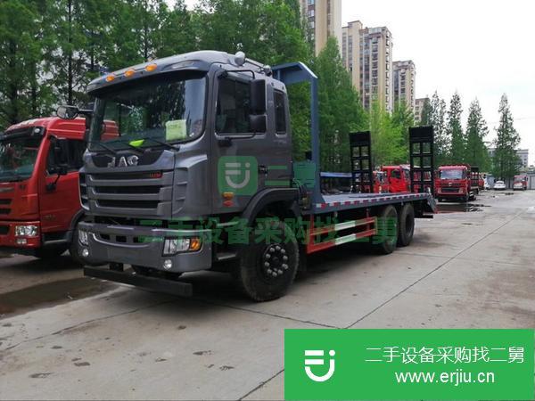 山東出售二手東風(fēng)前四后八平板運(yùn)輸車
