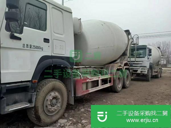 河南出售二手16年豪沃國四排放大14方攪拌車
