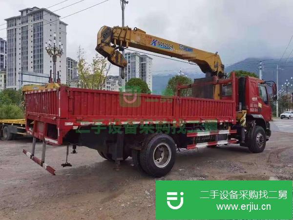 廣東出售二手18年柳汽200馬力隨車吊 上裝徐工10噸4節(jié)臂