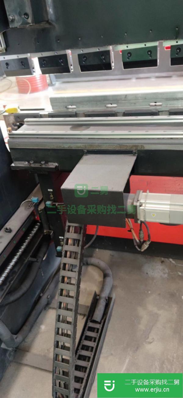 江蘇出售二手亞威160噸3100數控折彎機