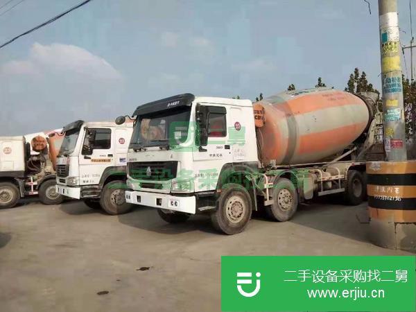 湖南出售二手14年12月份豪沃攪拌車國四排放