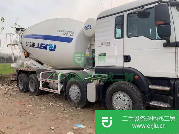 貴州出售二手汕德卡輕量化14方攪拌車 中集瑞江上裝