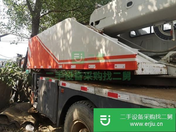 河北出售二手中聯重科25噸吊車車況精品非常好原車油漆