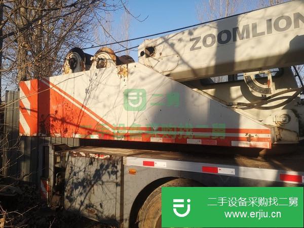 河北出售二手中聯(lián)重科25噸5節(jié)桿吊車車況精品原車油漆
