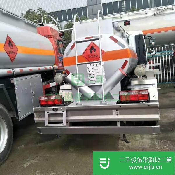 山西出售二手東風多利卡油罐車國六柴朝130馬力發(fā)動機