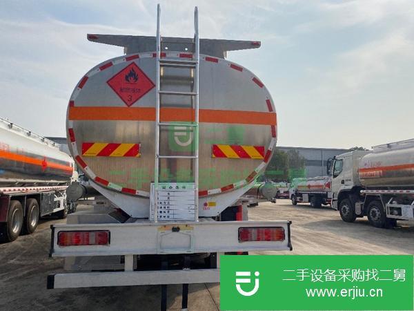 河南出售二手重汽汕德卡前四后八油罐車分期包上戶