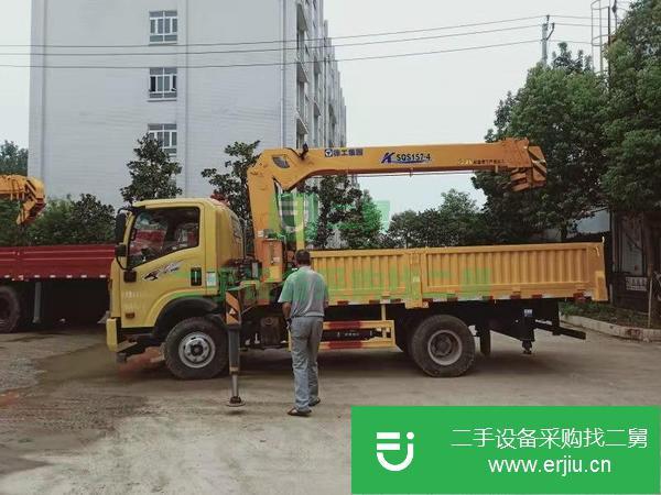 貴州出售二手重汽王牌6.3噸4節隨車吊