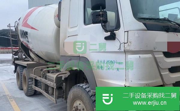 廣西出售二手重汽豪沃大12方攪拌車