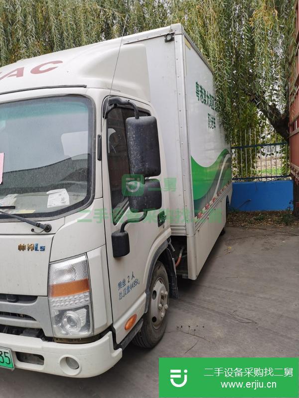 山東出售二手新能源江淮箱式貨車,隨時提檔過戶!