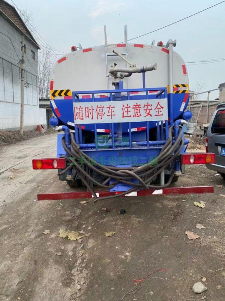 出租20年的12方灑水車，玉柴160馬力，高低速，多功能方向盤