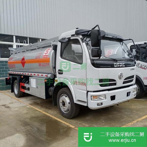 吉林出售二手福瑞卡8噸油罐車軸距3800Mm玉柴150馬力法士特8檔變速箱