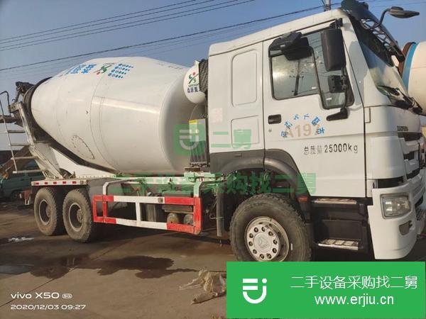 陜西出售二手豪沃大14方攪拌車14年