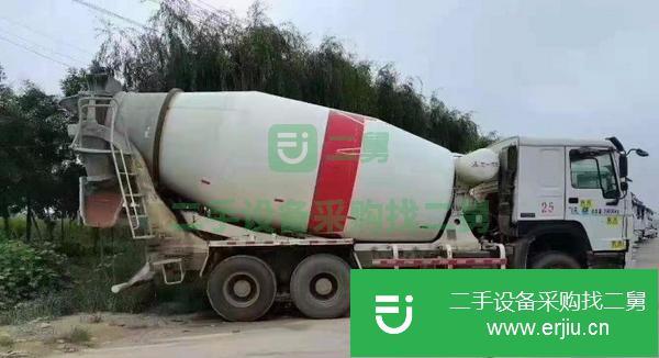 福建出售二手17年國五豪沃大12方攪拌車