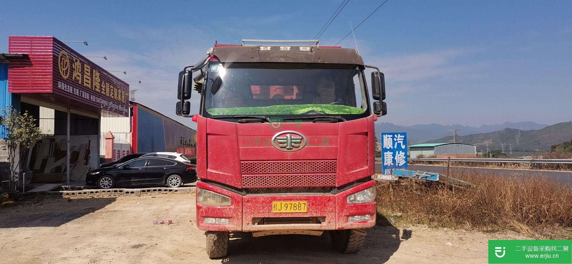 廣西出售二手青島解放340馬力自卸車