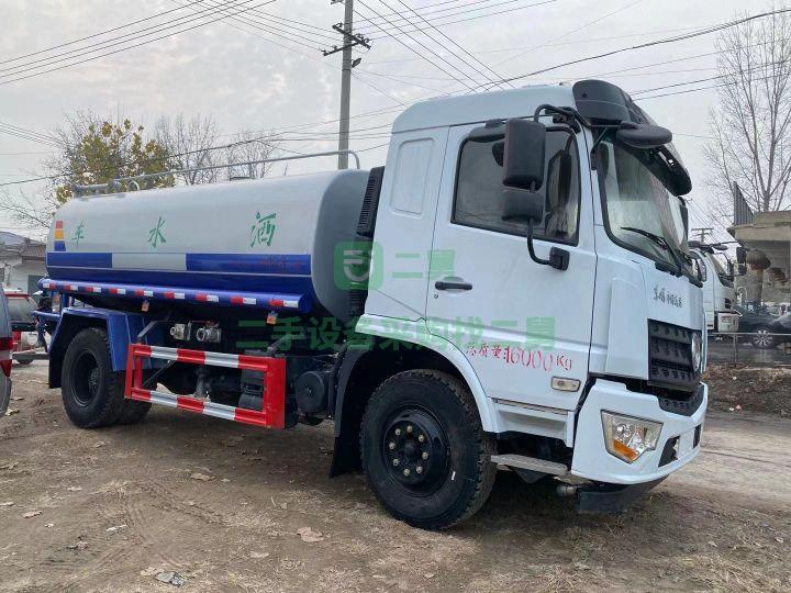 出租20年的12方灑水車，玉柴160馬力，高低速，多功能方向盤