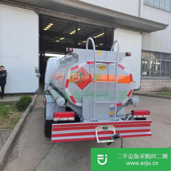 黑龍江出售二手8噸油罐車玉柴150馬力萬里揚六檔