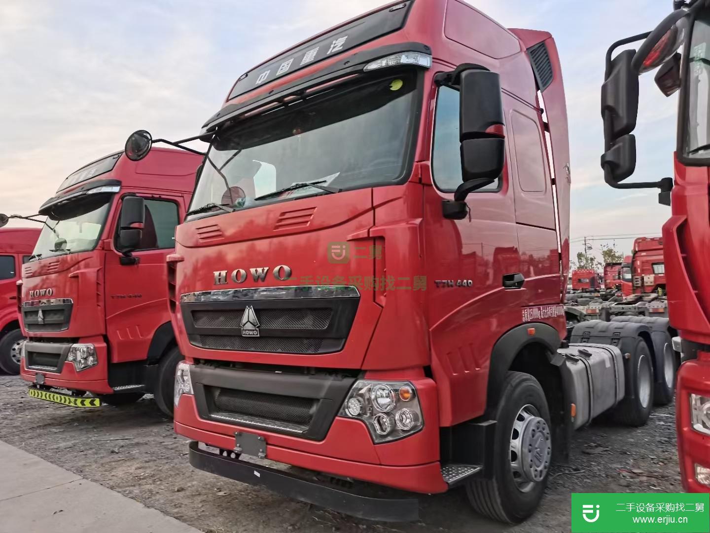 山東出售二手重汽豪沃540馬力牽引車
