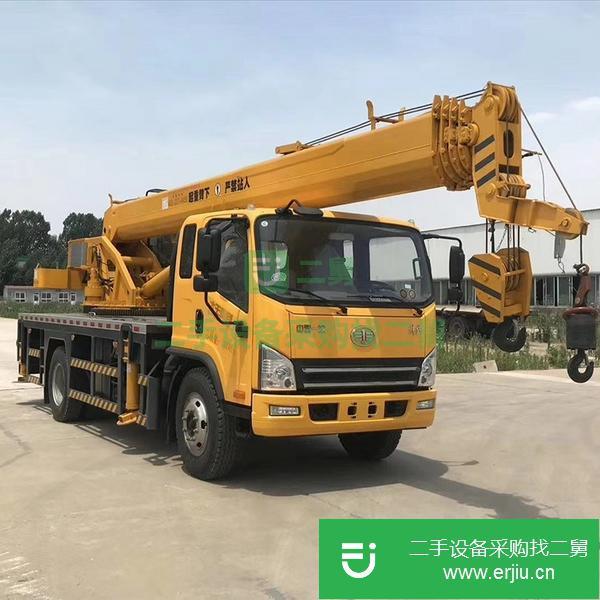 山東出售二手徐工12噸140馬力吊車