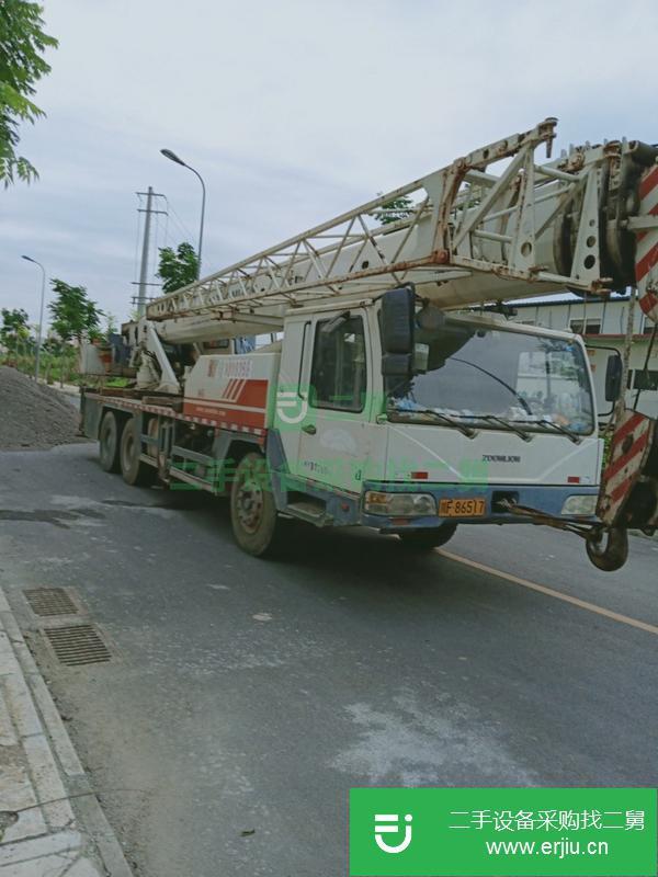 四川出售二手中聯重科25噸5節臂吊車