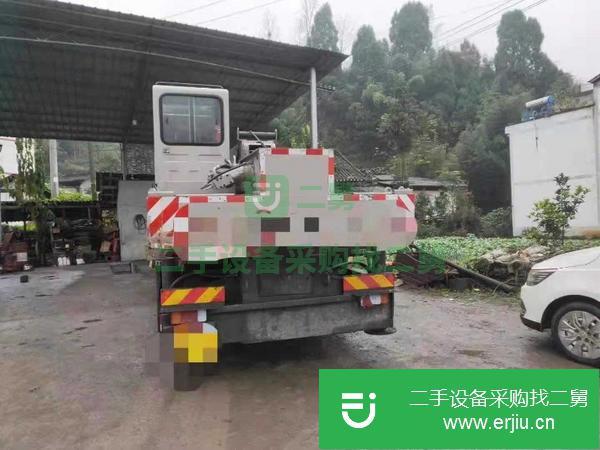 貴州出售二手中聯(lián)12噸國五吊車車況精品無事故