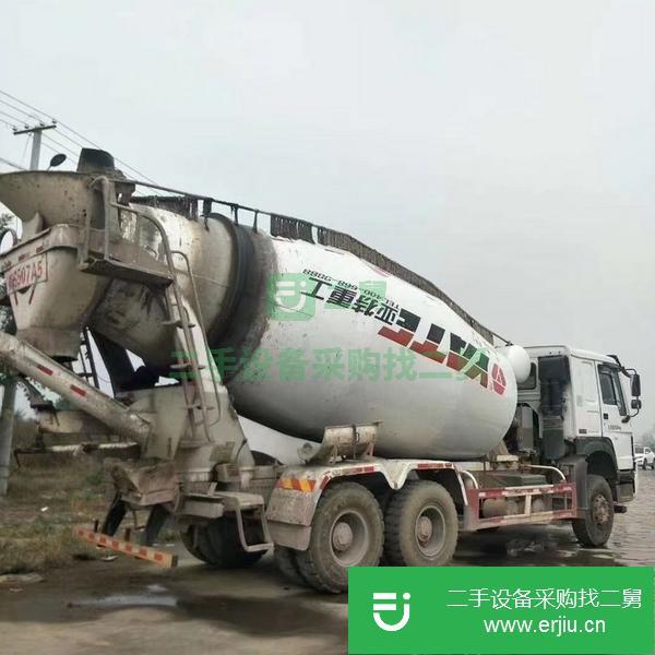 四川出售二手18年國五豪沃亞特攪拌車，手續齊全