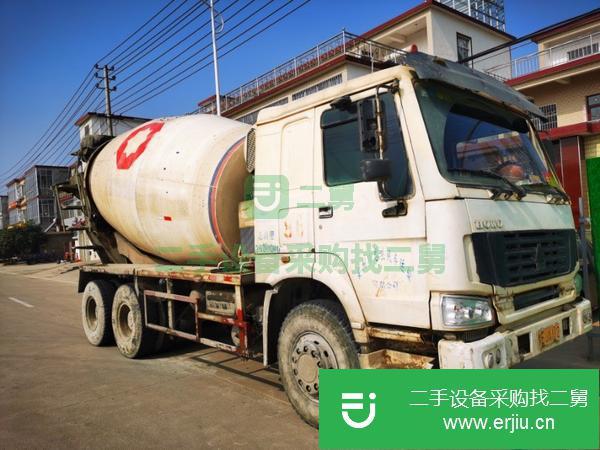 河南出售二手豪沃大12方攪拌車