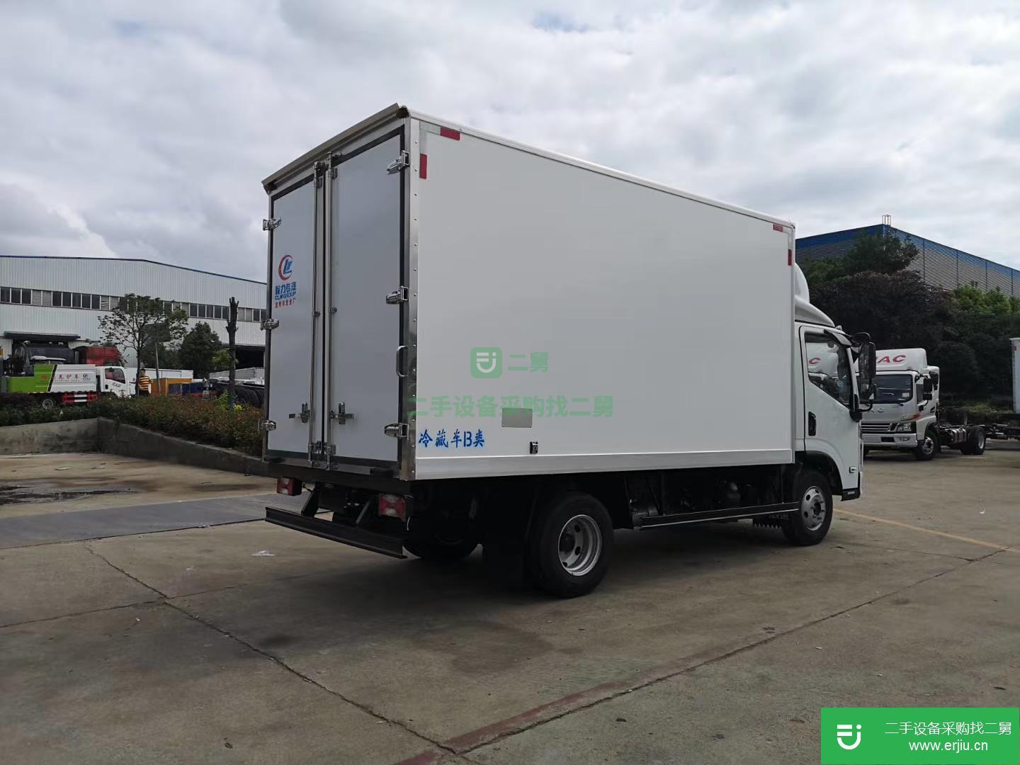 湖北出售二手上汽躍進(jìn)170馬力冷藏車