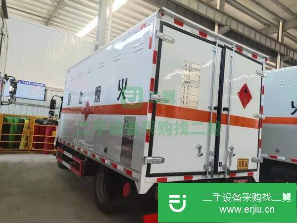 河南出售二手4.2米9類廢機油廢電池運輸車