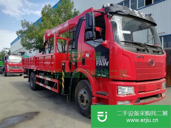 湖北出售二手精品解放J6大單橋隨車吊大柴220馬力