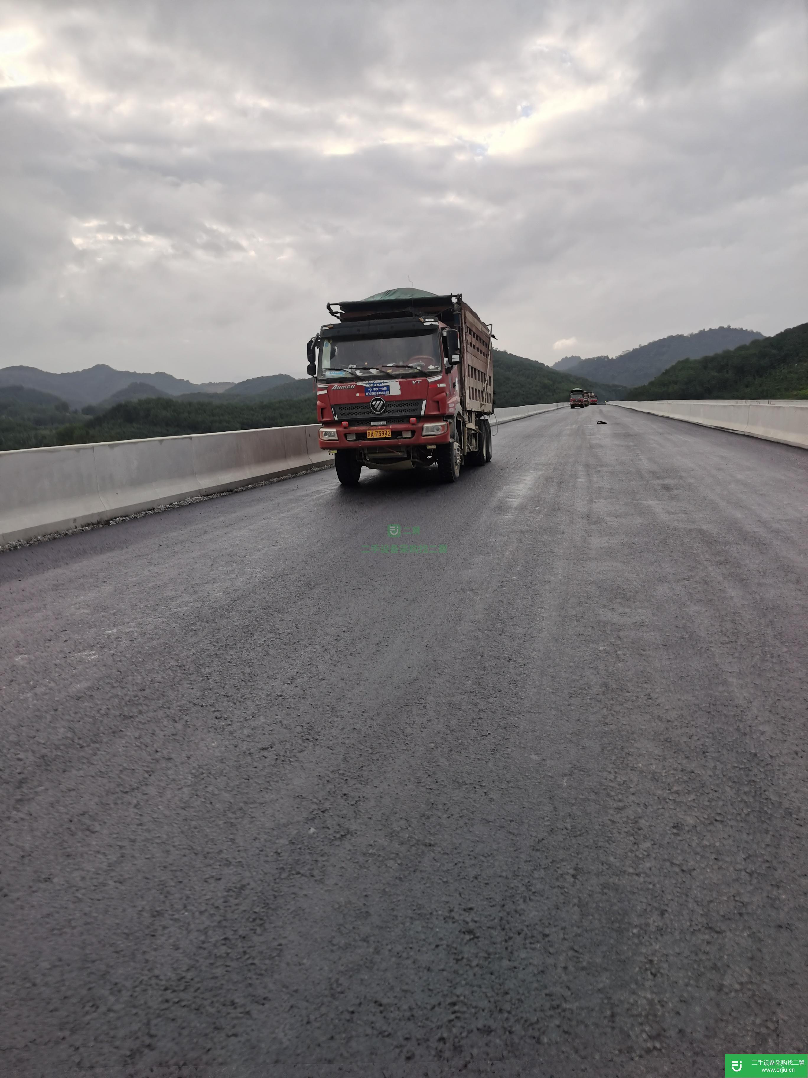 海南出售二手福田歐曼340馬力自卸車