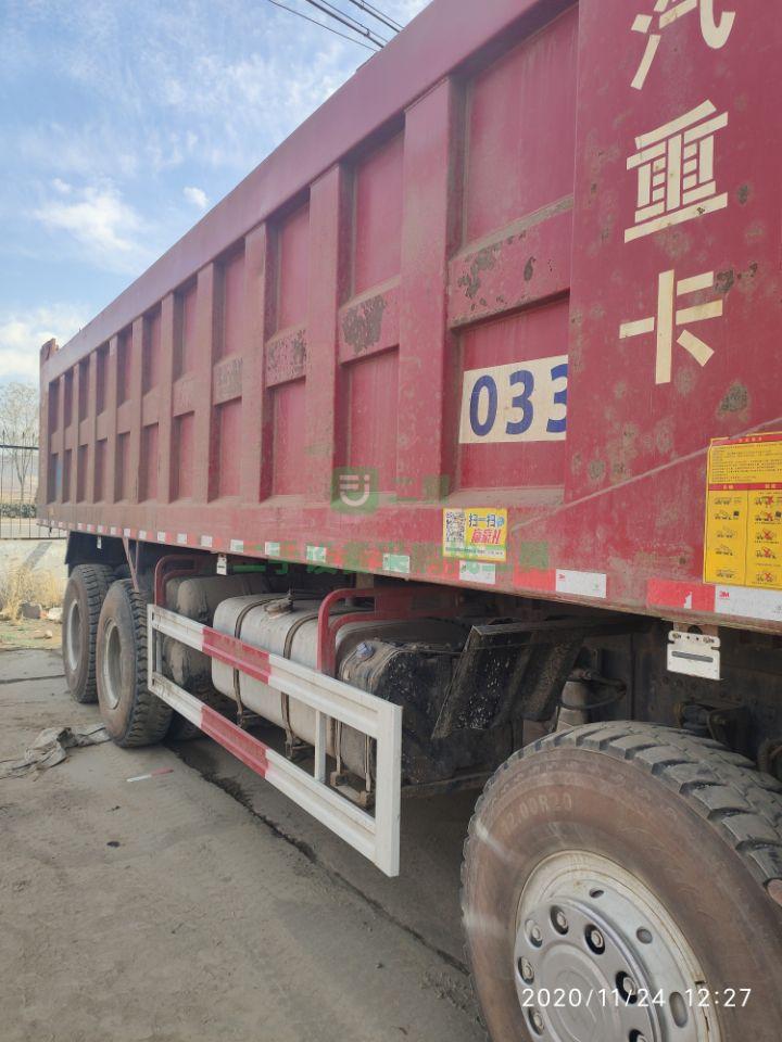 出售19年國(guó)五8.6米德龍X3000前四后八自卸車(chē)