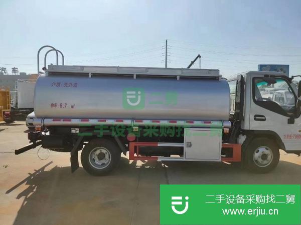 江蘇出售二手江淮朝柴117馬力油罐車