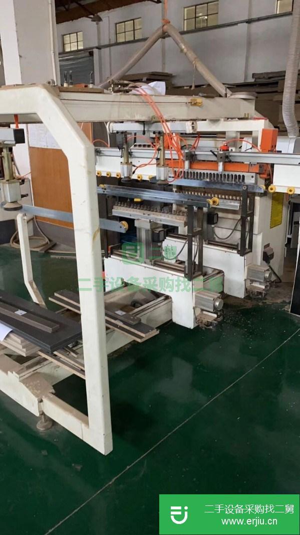 上海出售二手雙臺面下料機(jī)