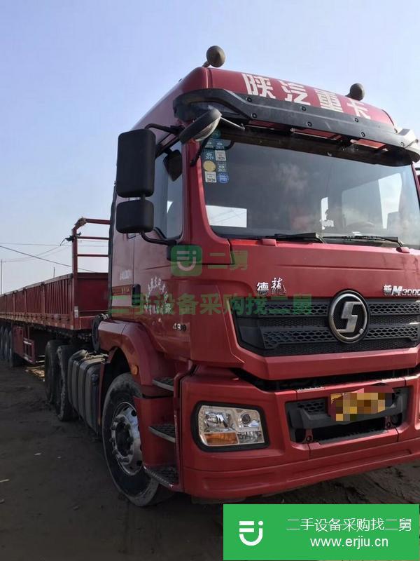 山東出售德龍平板貨車430馬力，國(guó)五，輪胎9成新