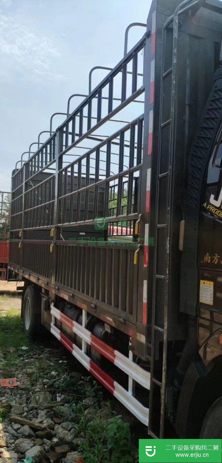 江西出售二手一汽解放240馬力貨車