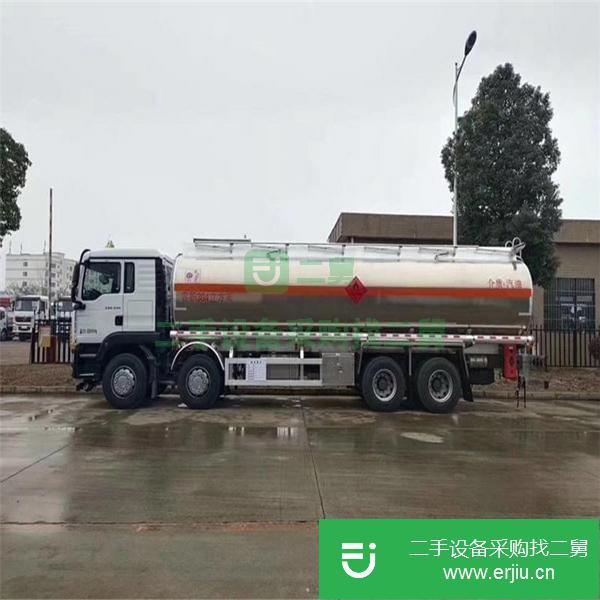山東出售二手重汽汕德卡20噸油罐車豪沃9檔變速箱德國曼340馬力國五發動機