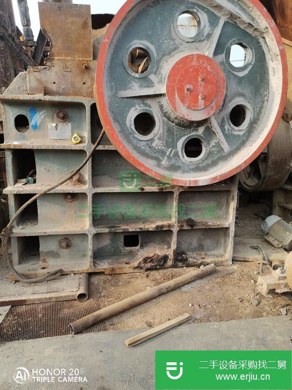 河北出售二手19年破碎機(jī)