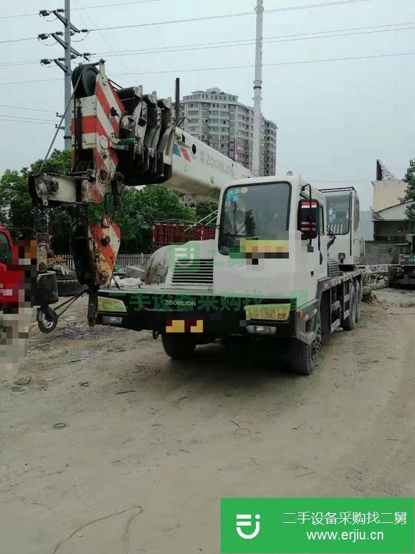河北出售二手12年5月中聯12噸汽車吊手續齊全，帶全險