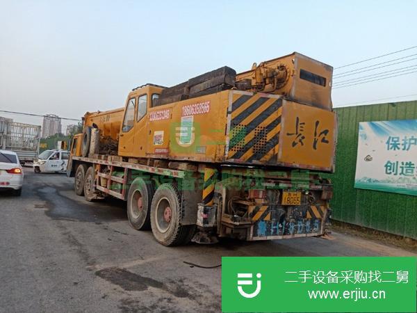 山東出售二手長(zhǎng)江70噸吊車手續(xù)齊全無(wú)事故雙發(fā)雙支腿
