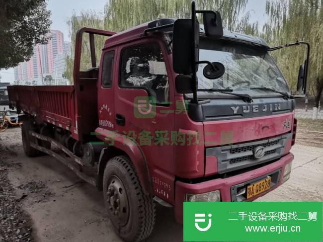 湖北出售二手上汽躍進6.8米平板自卸貨車