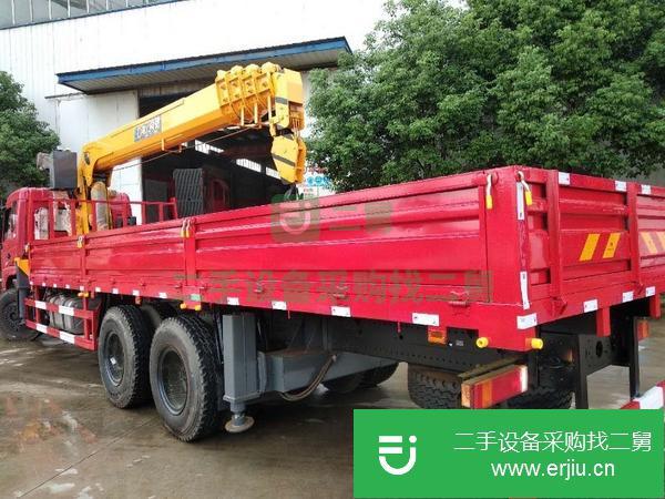 四川出售二手東風后八輪12噸隨車吊